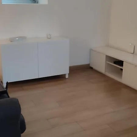 Apartment Fazenda - 1 *